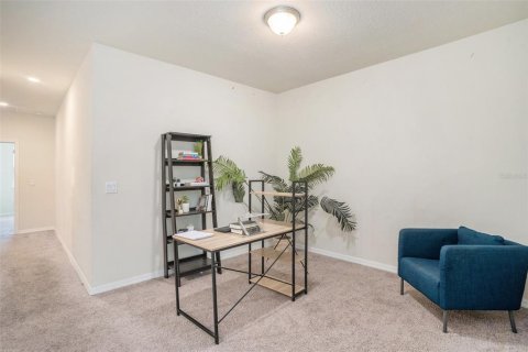 Townhouse in Tampa, Florida 3 bedrooms, 175.03 sq.m. № 1808102 - photo 15