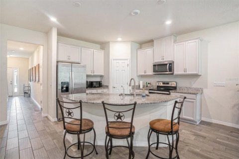 Townhouse in Tampa, Florida 3 bedrooms, 175.03 sq.m. № 1808102 - photo 10