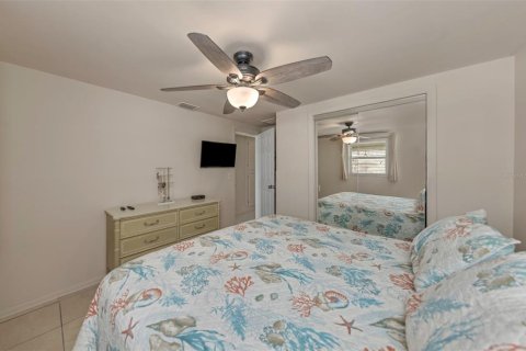 Condo in Dunedin, Florida, 2 bedrooms  № 2114952 - photo 28