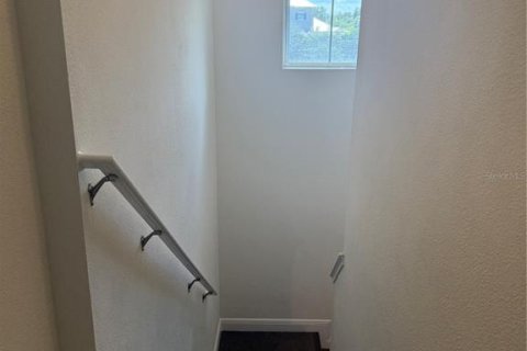 Villa ou maison à vendre à Kissimmee, Floride: 2 chambres, 110.37 m2 № 2135972 - photo 6