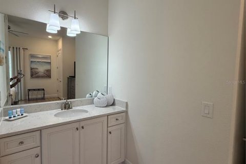 Villa ou maison à vendre à Kissimmee, Floride: 2 chambres, 110.37 m2 № 2135972 - photo 18