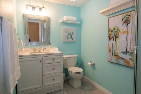 House in Belleair Beach, Florida 4 bedrooms, 282.05 sq.m. № 1750307 - photo 25