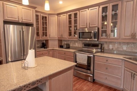 House in Belleair Beach, Florida 4 bedrooms, 282.05 sq.m. № 1750307 - photo 5