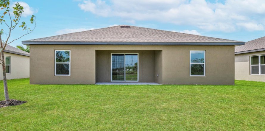 Casa en Fort Pierce, Florida 3 dormitorios, 130.16 m2 № 1172307