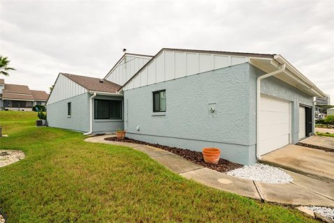 Touwnhouse à vendre à Flagler Beach, Floride: 2 chambres, 104.52 m2 № 2408838 - photo 2