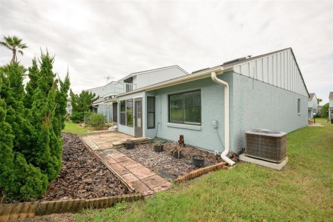 Touwnhouse à vendre à Flagler Beach, Floride: 2 chambres, 104.52 m2 № 2408838 - photo 4