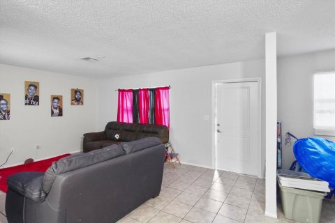 Commercial property in Sarasota, Florida 6 bedrooms, 198.07 sq.m. № 1837628 - photo 8