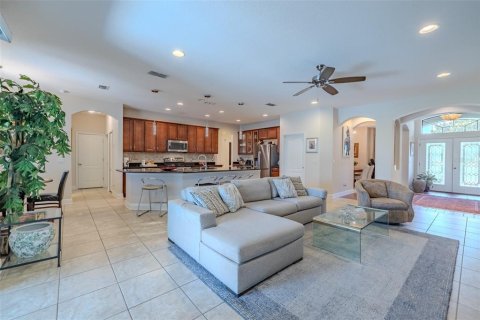 House in Apollo Beach, Florida 4 bedrooms, 238.11 sq.m. № 1749317 - photo 17