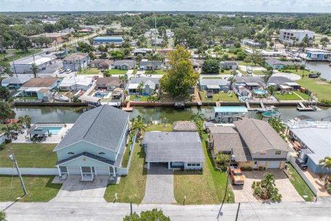 Villa ou maison à vendre à Hudson, Floride: 3 chambres, 129.69 m2 № 2321298 - photo 2