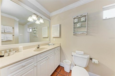Condo in Bradenton Beach, Florida, 2 bedrooms  № 1516478 - photo 20