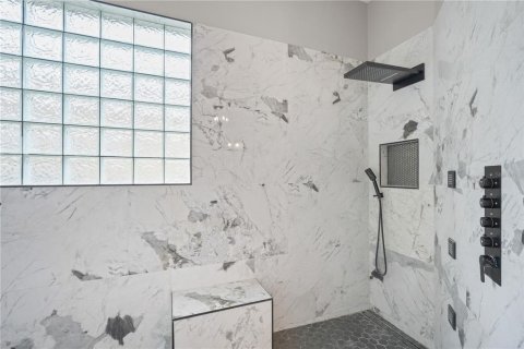 Villa ou maison à vendre à Orlando, Floride: 4 chambres, 304.16 m2 № 2358497 - photo 30