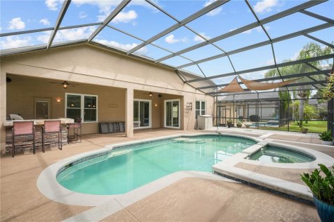 Villa ou maison à vendre à Orlando, Floride: 4 chambres, 304.16 m2 № 2358497 - photo 2