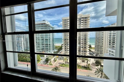 Condominio en venta en Miami Beach, Florida, 1 dormitorio, 99.41 m2 № 1967105 - foto 3