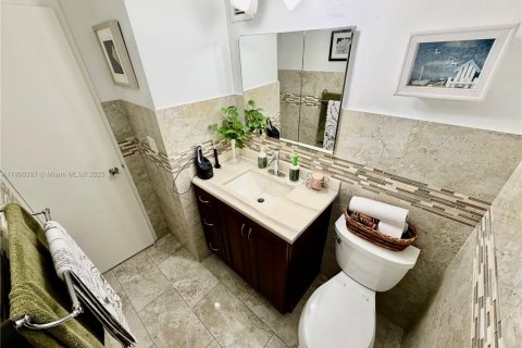 Condominio en venta en Miami Beach, Florida, 1 dormitorio, 99.41 m2 № 1967105 - foto 14