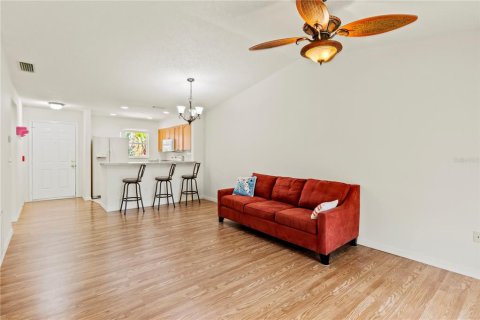 Condo in Sarasota, Florida, 2 bedrooms  № 1800229 - photo 17