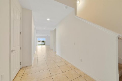 House in BELLALAGO in Kissimmee, Florida 4 bedrooms, 288.09 sq.m. № 2417013 - photo 9