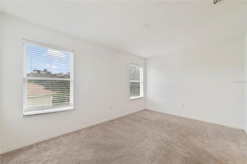 House in BELLALAGO in Kissimmee, Florida 4 bedrooms, 288.09 sq.m. № 2417013 - photo 17