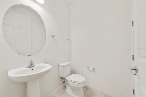 House in BELLALAGO in Kissimmee, Florida 4 bedrooms, 288.09 sq.m. № 2417013 - photo 10
