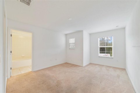 House in BELLALAGO in Kissimmee, Florida 4 bedrooms, 288.09 sq.m. № 2417013 - photo 15