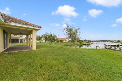 House in BELLALAGO in Kissimmee, Florida 4 bedrooms, 288.09 sq.m. № 2417013 - photo 25