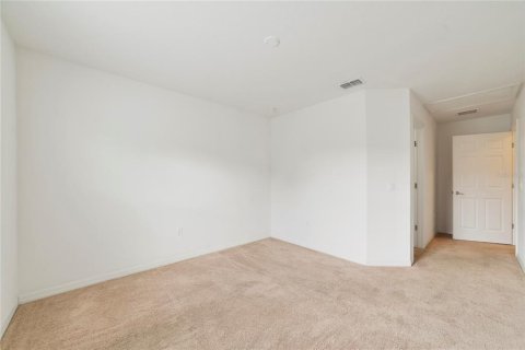 House in BELLALAGO in Kissimmee, Florida 4 bedrooms, 288.09 sq.m. № 2417013 - photo 20