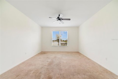 House in BELLALAGO in Kissimmee, Florida 4 bedrooms, 288.09 sq.m. № 2417013 - photo 12