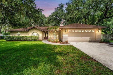 Casa en Lakeland, Florida 4 dormitorios, 213.02 m2 № 2157771