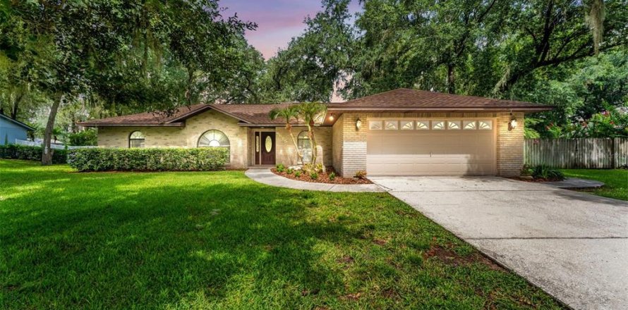Casa en Lakeland, Florida 4 dormitorios, 213.02 m2 № 2157771