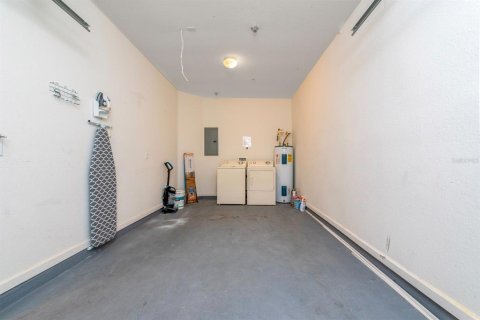 Townhouse in Orlando, Florida 3 bedrooms, 165.09 sq.m. № 2143458 - photo 2