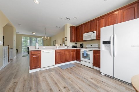 Townhouse in Orlando, Florida 3 bedrooms, 165.09 sq.m. № 2143458 - photo 13