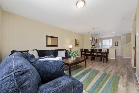 Townhouse in Orlando, Florida 3 bedrooms, 165.09 sq.m. № 2143458 - photo 15