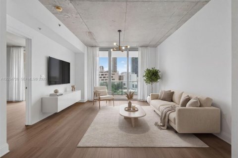 Condo in Miami, Florida, 1 bedroom  № 2186006 - photo 5