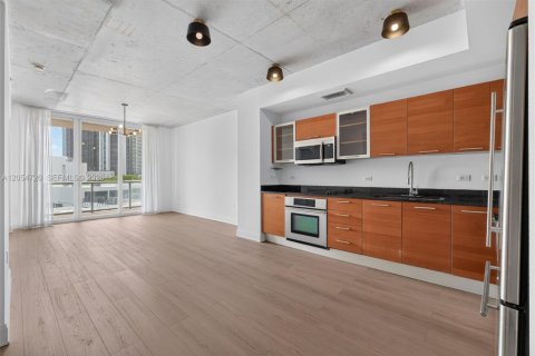 Condo in Miami, Florida, 1 bedroom  № 2186006