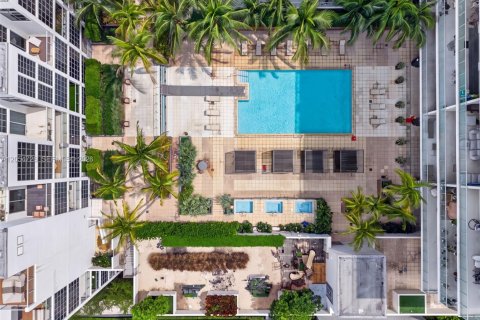 Condo in Miami, Florida, 1 bedroom  № 2186006 - photo 19
