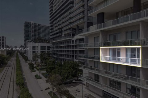 Condo in Miami, Florida, 1 bedroom  № 2186006 - photo 21