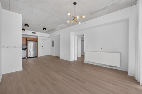 Condo in Miami, Florida, 1 bedroom  № 2186006 - photo 4