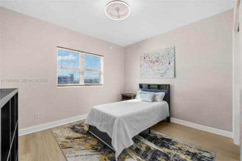 Condominio en venta en North Miami, Florida, 3 dormitorios, 190.26 m2 № 2026115 - foto 23