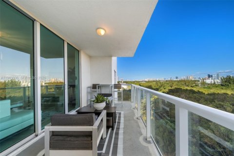 Condominio en venta en North Miami, Florida, 3 dormitorios, 190.26 m2 № 2026115 - foto 28