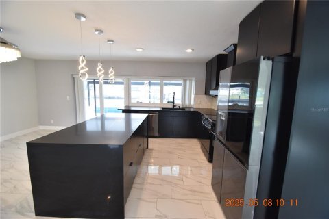 Villa ou maison à louer à Apollo Beach, Floride: 3 chambres, 147.71 m2 № 1684738 - photo 20