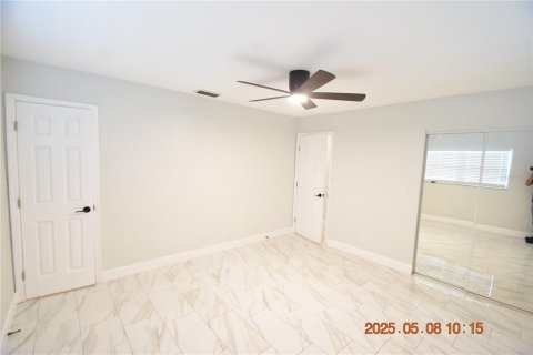 Villa ou maison à louer à Apollo Beach, Floride: 3 chambres, 147.71 m2 № 1684738 - photo 25