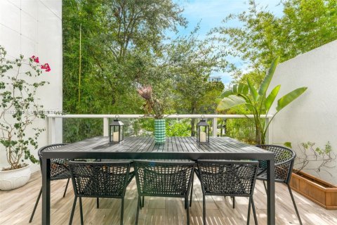 Condo in Miami, Florida, 2 bedrooms  № 1814745 - photo 24