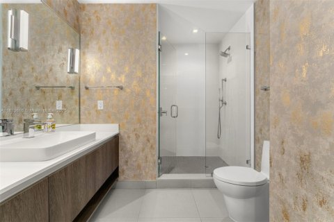 Condo in Miami, Florida, 2 bedrooms  № 1814745 - photo 19