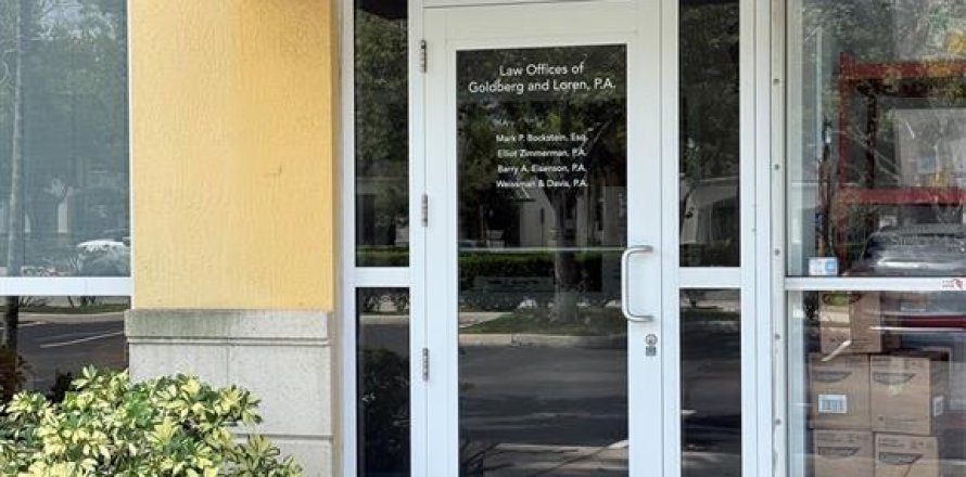 Immobilier commercial à Plantation, Floride 88.63 m2 № 2410655