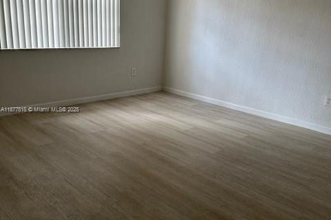 Condo in Miami, Florida, 2 bedrooms  № 1924329 - photo 13