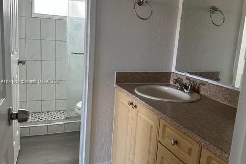 Condo in Miami, Florida, 2 bedrooms  № 1924329 - photo 14