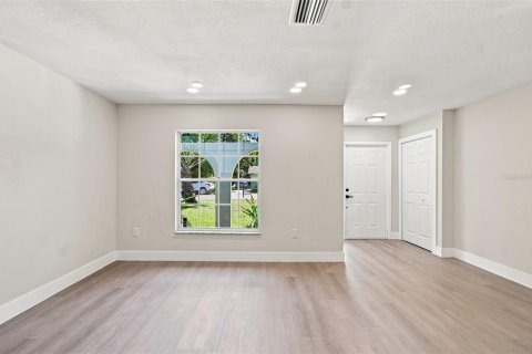 Villa ou maison à vendre à Bradenton, Floride: 3 chambres, 136.1 m2 № 2351742 - photo 18