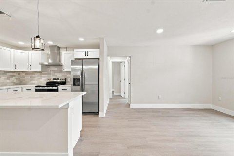 Villa ou maison à vendre à Bradenton, Floride: 3 chambres, 136.1 m2 № 2351742 - photo 15
