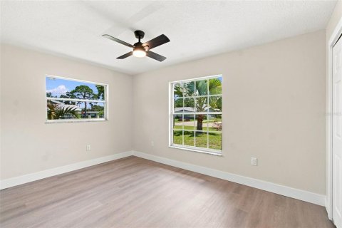 Villa ou maison à vendre à Bradenton, Floride: 3 chambres, 136.1 m2 № 2351742 - photo 28