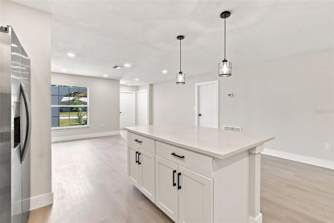 Villa ou maison à vendre à Bradenton, Floride: 3 chambres, 136.1 m2 № 2351742 - photo 11