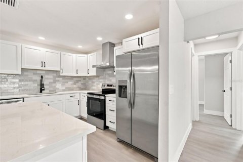 Villa ou maison à vendre à Bradenton, Floride: 3 chambres, 136.1 m2 № 2351742 - photo 9
